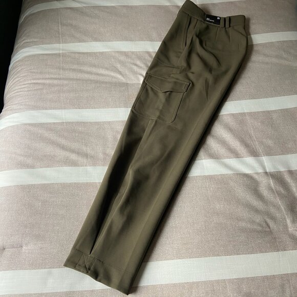 NWT Express Ankle Super High Rise Pants Pleated Women’s Cargo Sz 2R - Picture 5 of 8